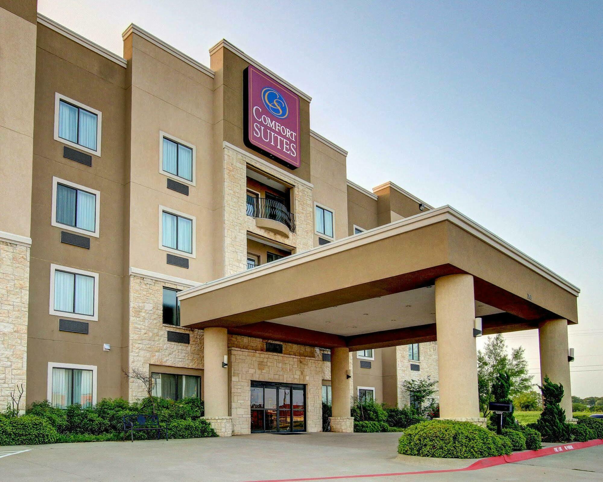 Fairfield By Marriott Inn & Suites Hillsboro Exterior photo